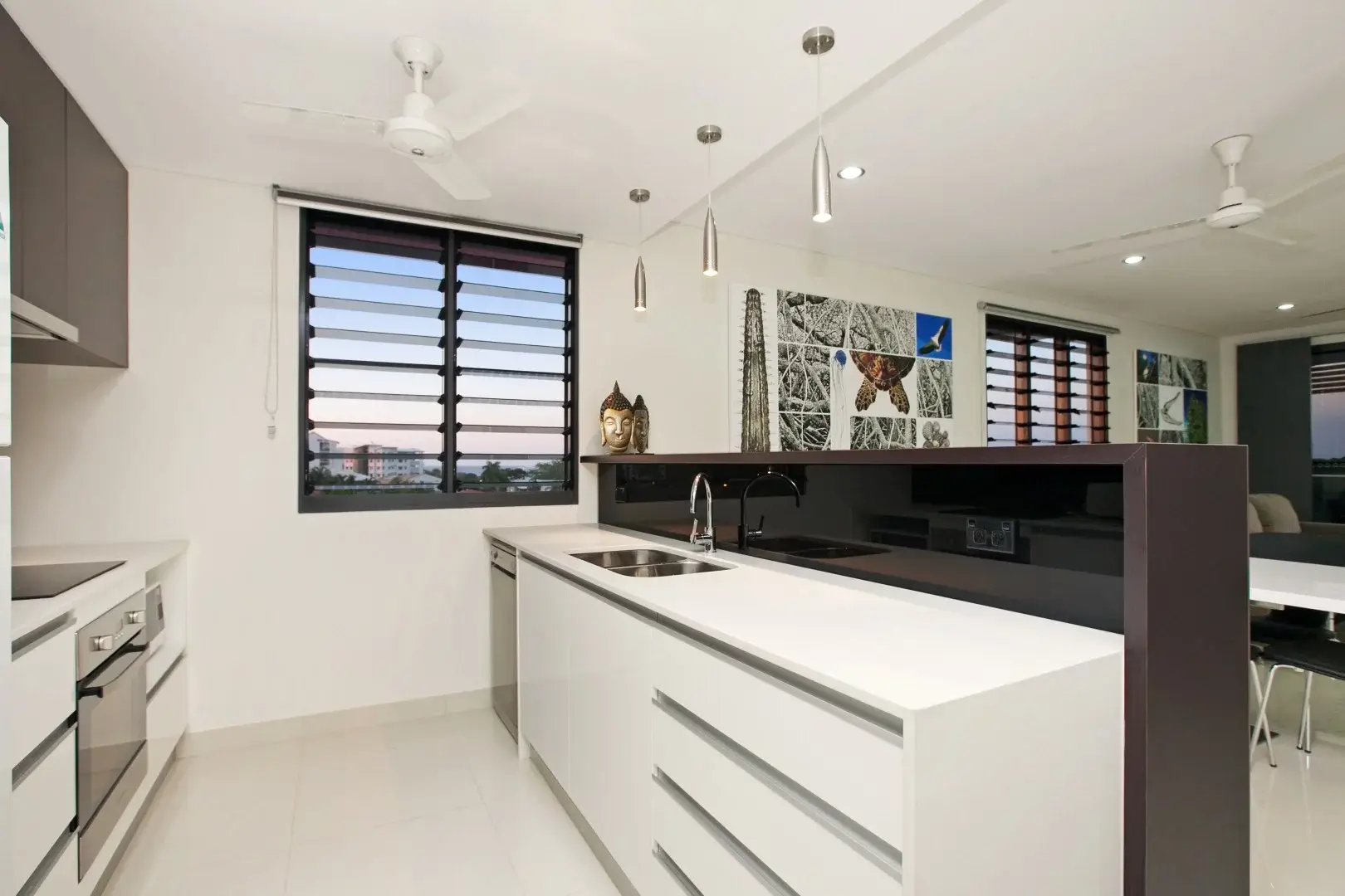 Hue-5 Apartments