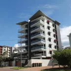 Hue-5 Apartments